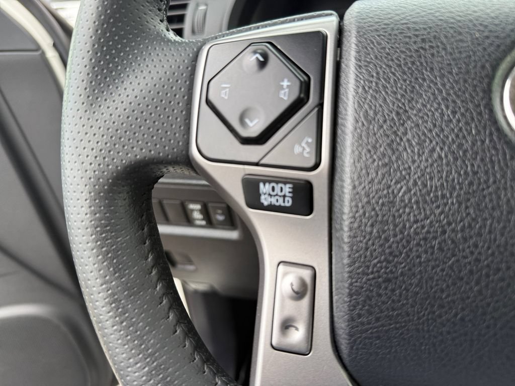 Used 2023 Toyota 4Runner SR5 AWD/4WD image 25