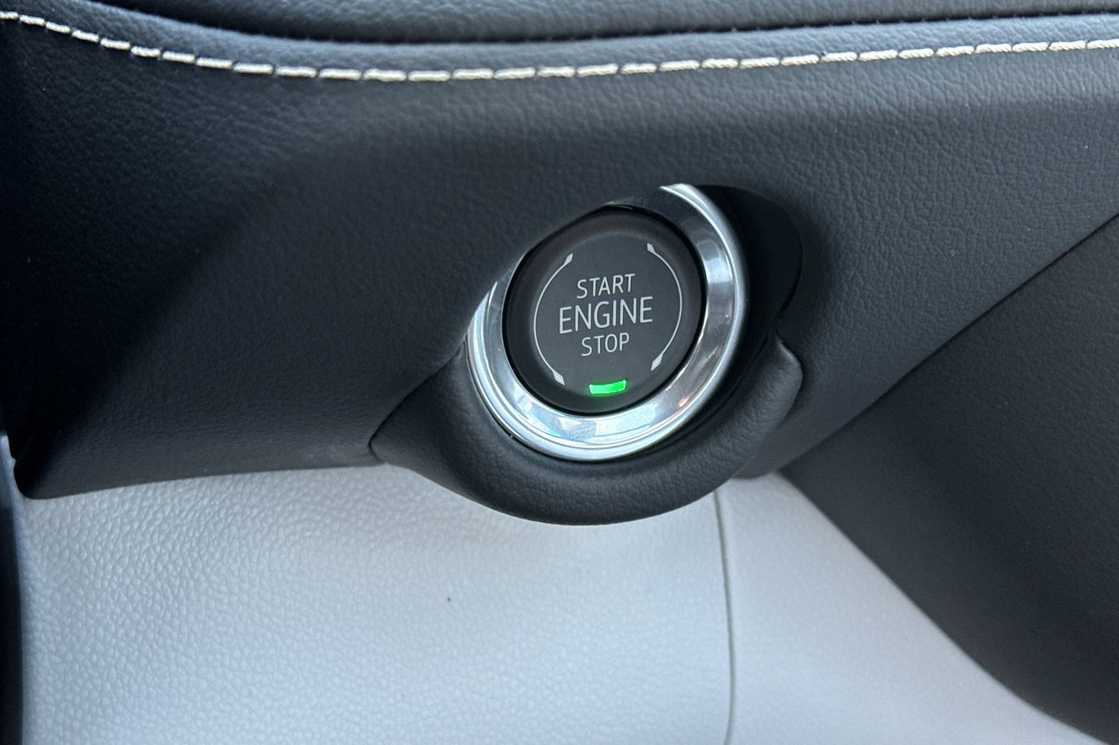 New 2026 Chevrolet Suburban Premier w/ Sun And Tow Package image 28