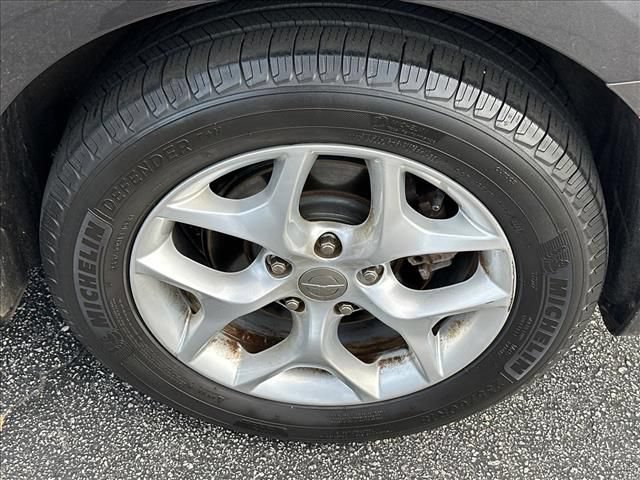 Used 2017 Chrysler Pacifica Touring Plus w/ Tire & Wheel Group FWD image 34