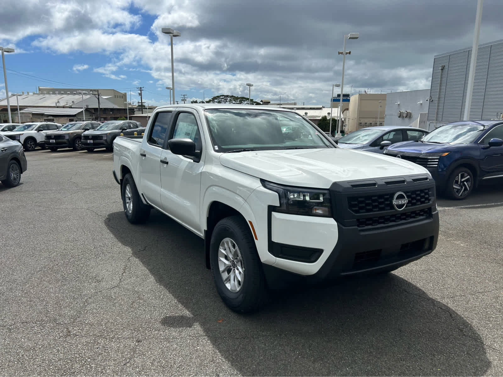 New 2026 Nissan Frontier S image 2