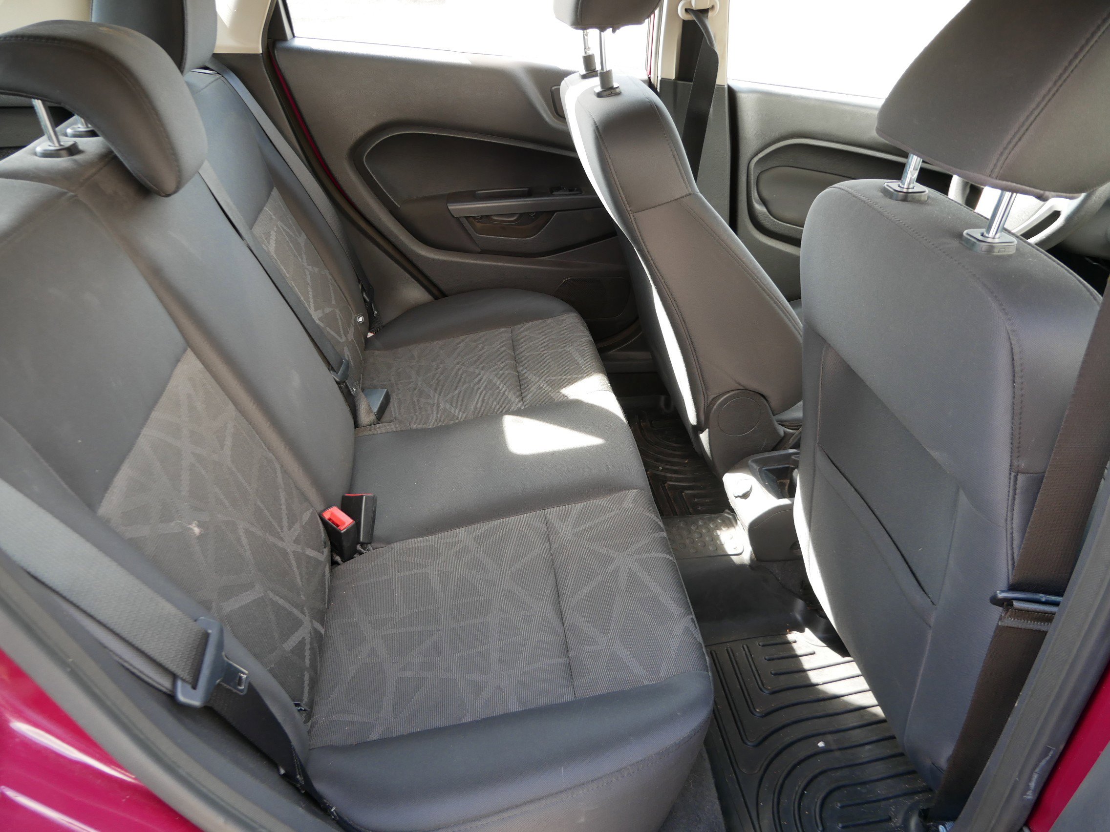 Used 2011 Ford Fiesta SE w/ 203A Rapid Spec Order Code image 24