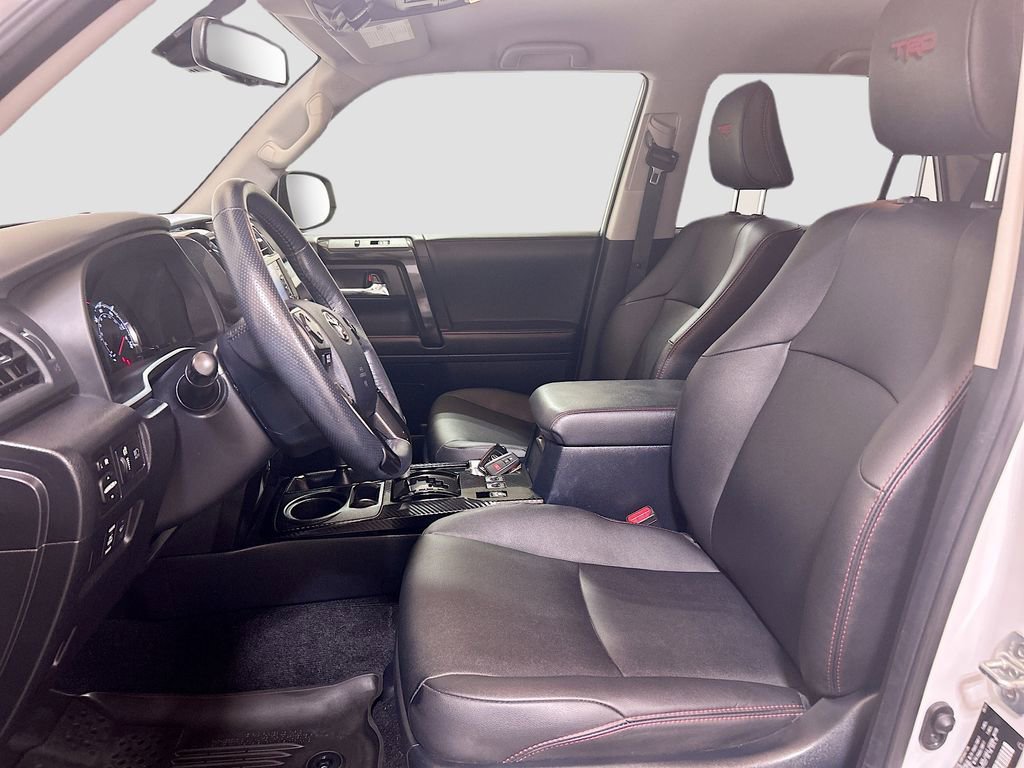 Used 2024 Toyota 4Runner TRD Off-Road Premium AWD/4WD image 19