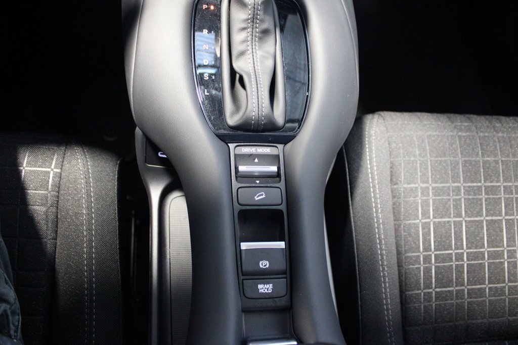 Used 2025 Honda HR-V LX image 36