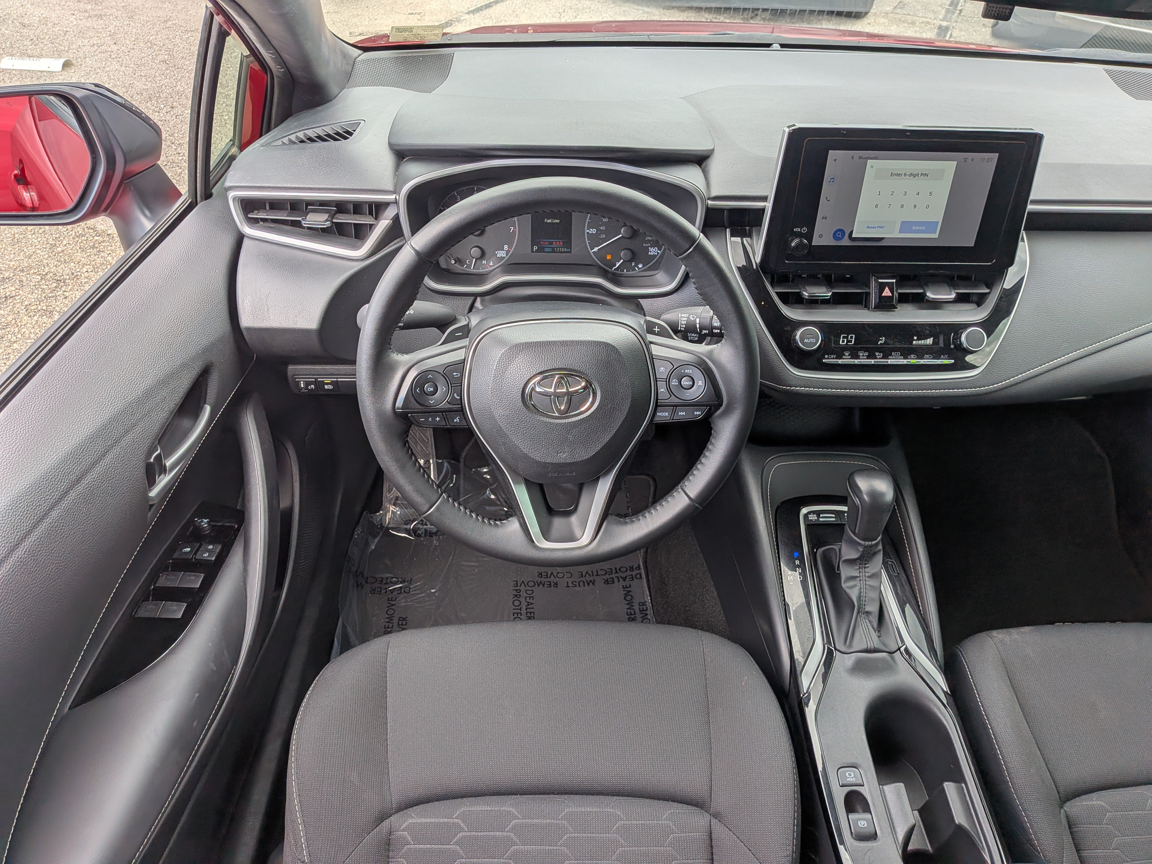 Used 2025 Toyota Corolla SE FWD image 17