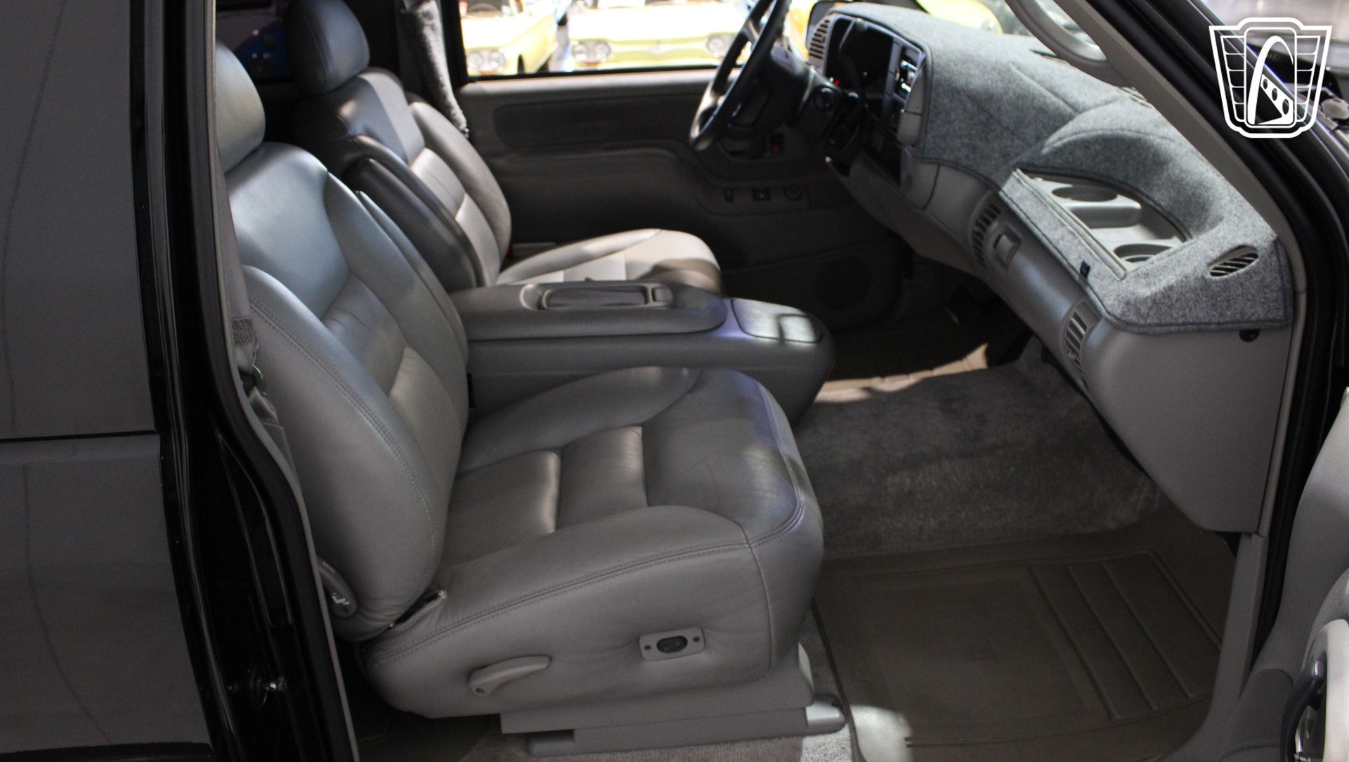 Used 1996 Chevrolet Tahoe 4WD 2-Door image 40