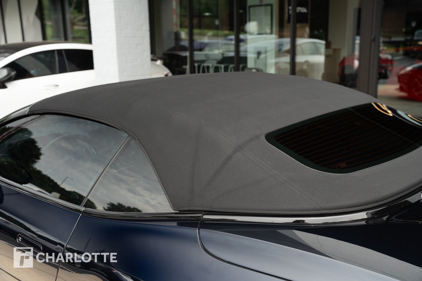Used 2019 Aston Martin DB11 Volante RWD image 10