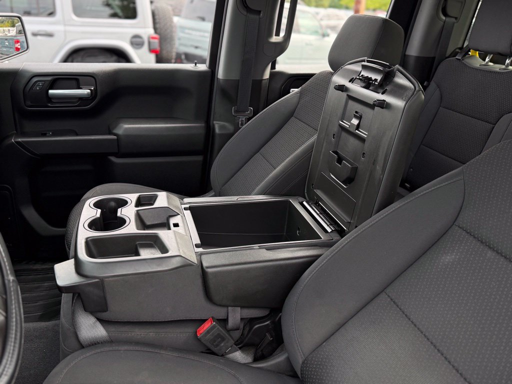 Used 2020 Chevrolet Silverado 1500 Custom w/ Custom Value Package AWD/4WD image 19
