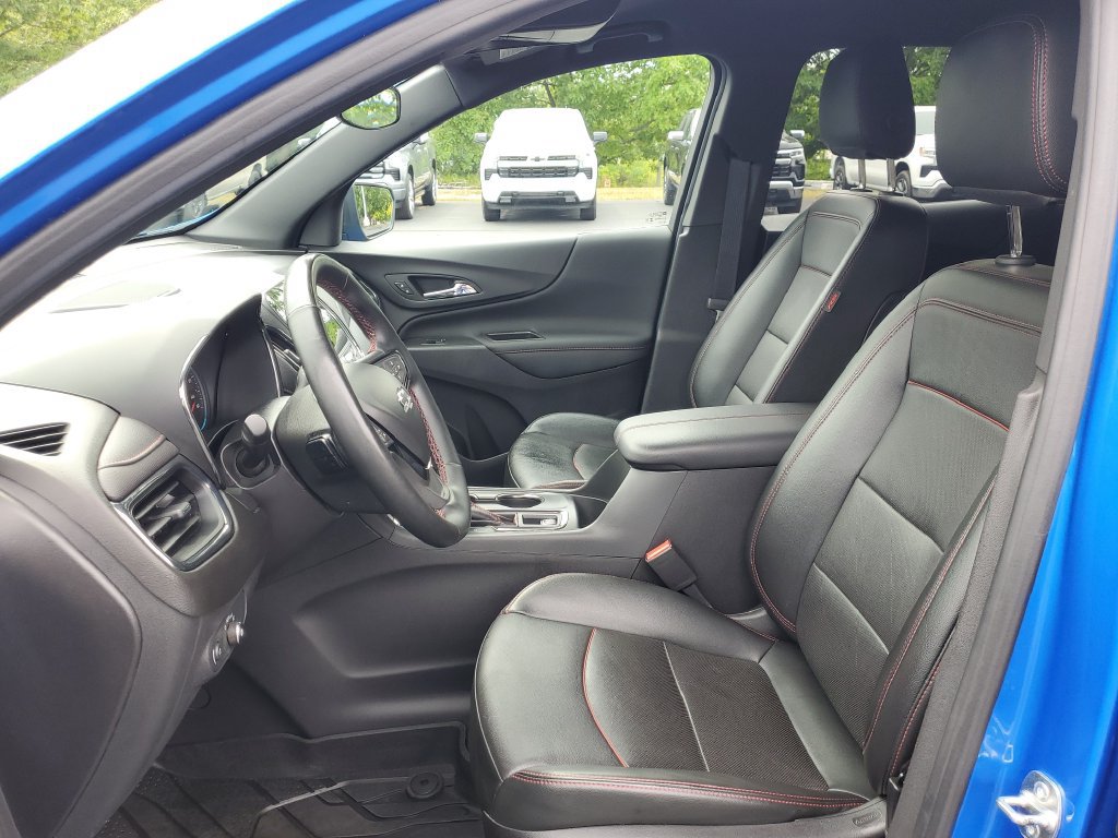 Used 2024 Chevrolet Equinox RS w/ RS Leather Package AWD/4WD image 5