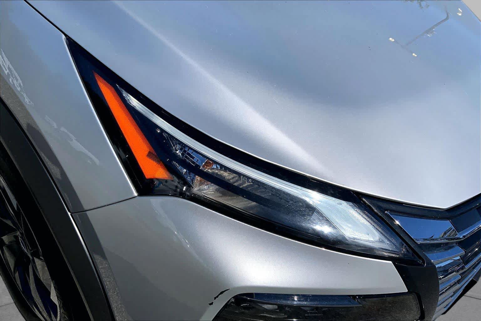 Used 2024 Nissan Rogue SV AWD/4WD image 26