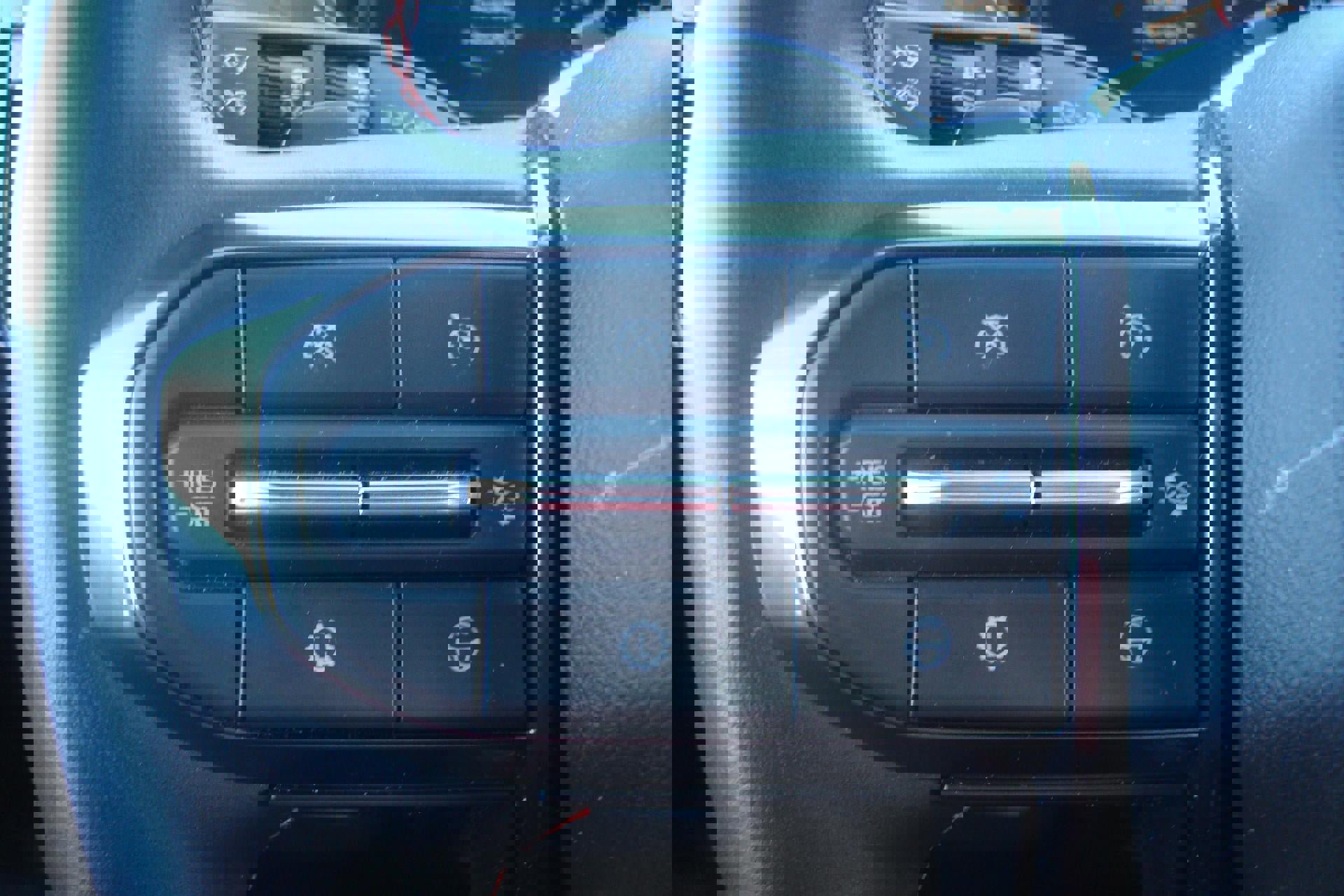 Used 2025 GMC Yukon AT4 Ultimate image 11