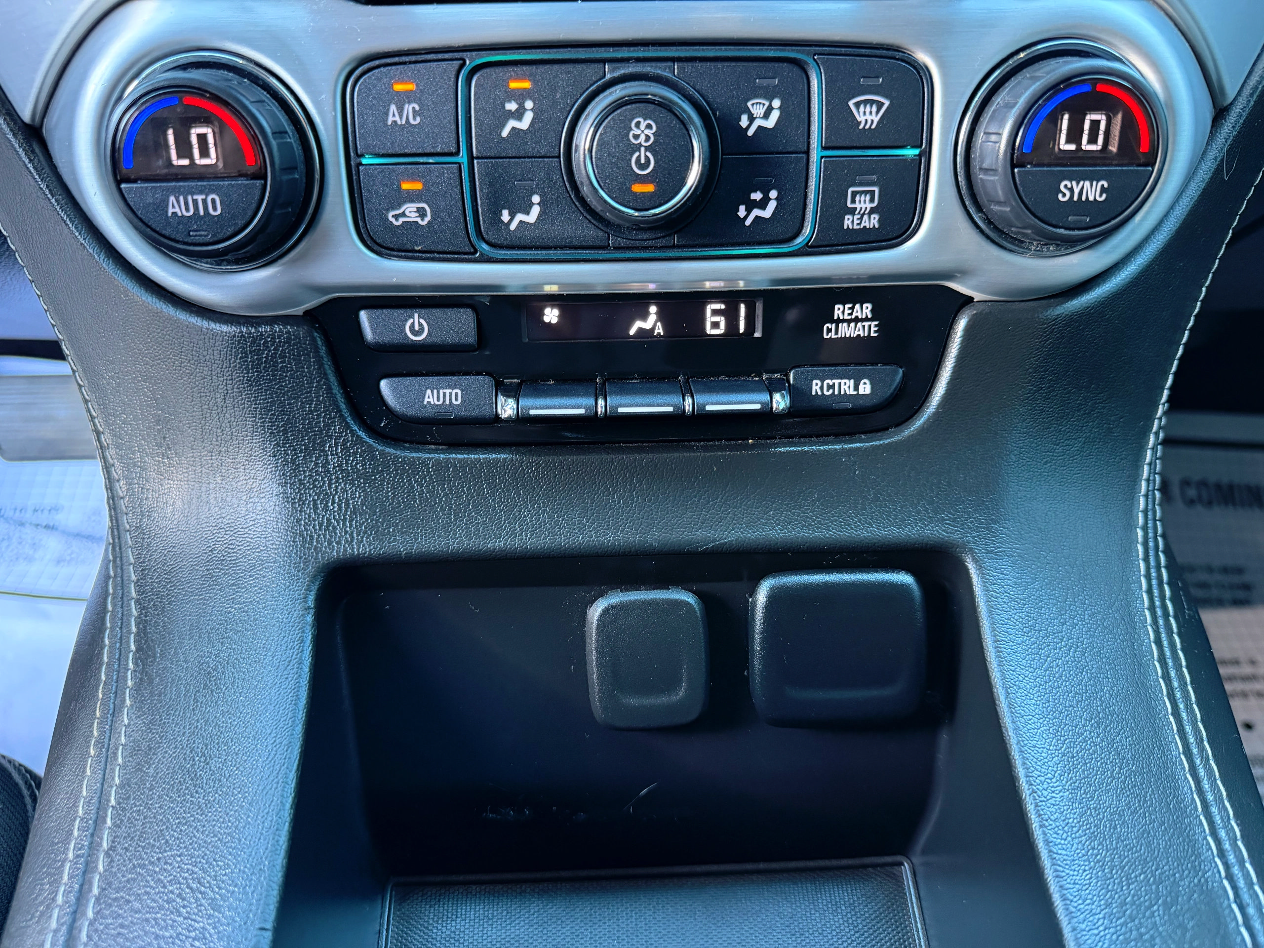 Used 2019 GMC Yukon SLE w/ SLE Value Package AWD/4WD image 24