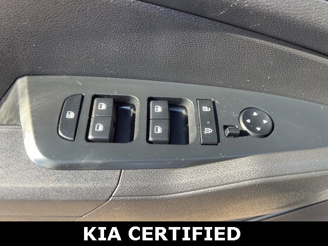Certified 2024 Kia Sportage LX image 17