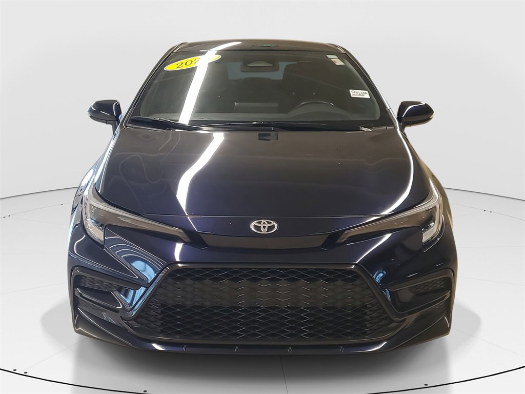 Used 2024 Toyota Corolla SE image 3