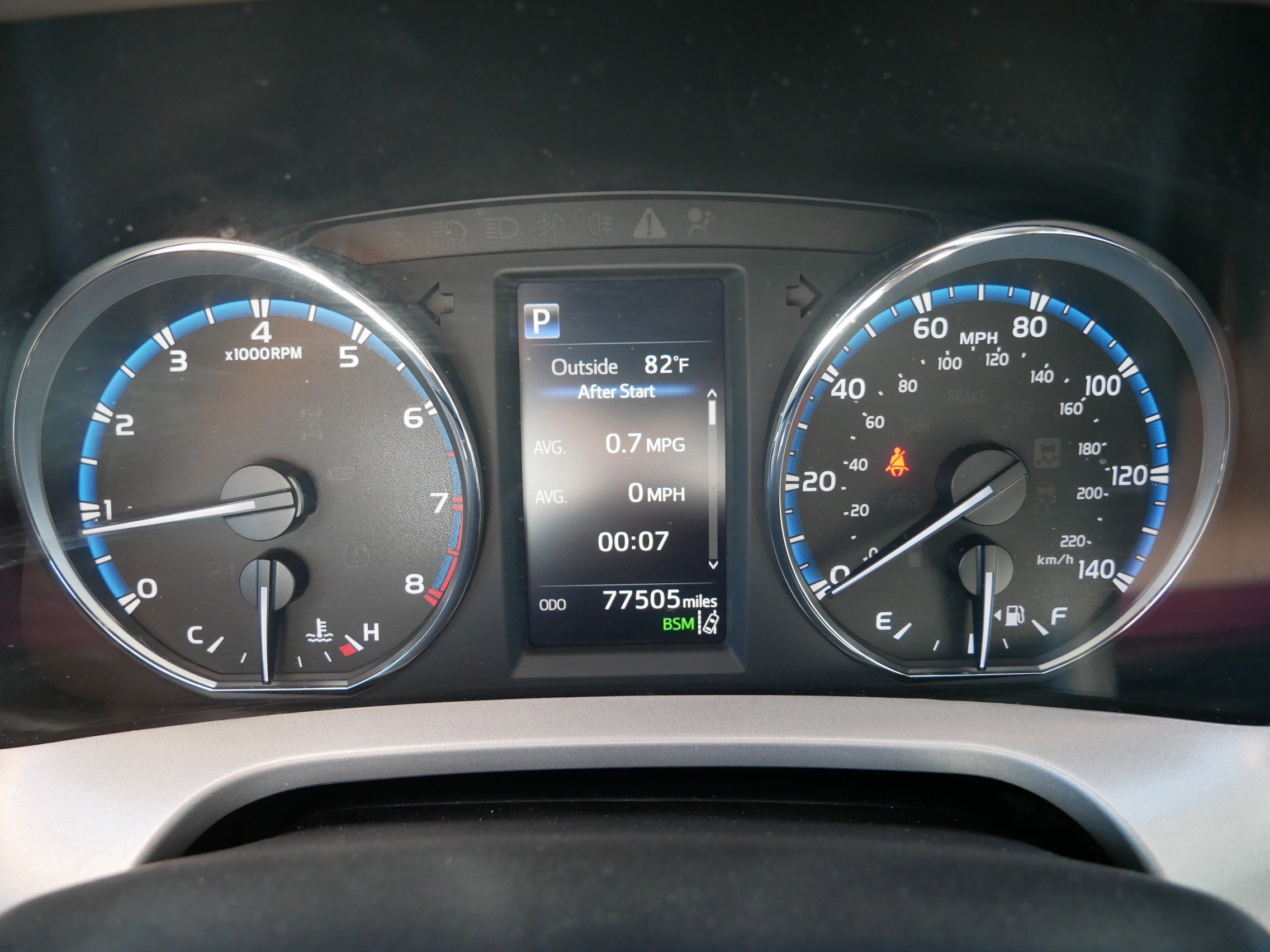 Used 2018 Toyota RAV4 Limited image 25