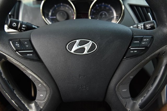 Used 2011 Hyundai Sonata GLS FWD image 13