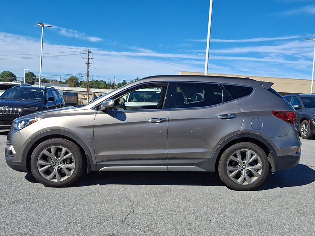 Used 2018 Hyundai Santa Fe Sport w/ 2.0T Ultimate Tech Package 05 AWD/4WD image 2