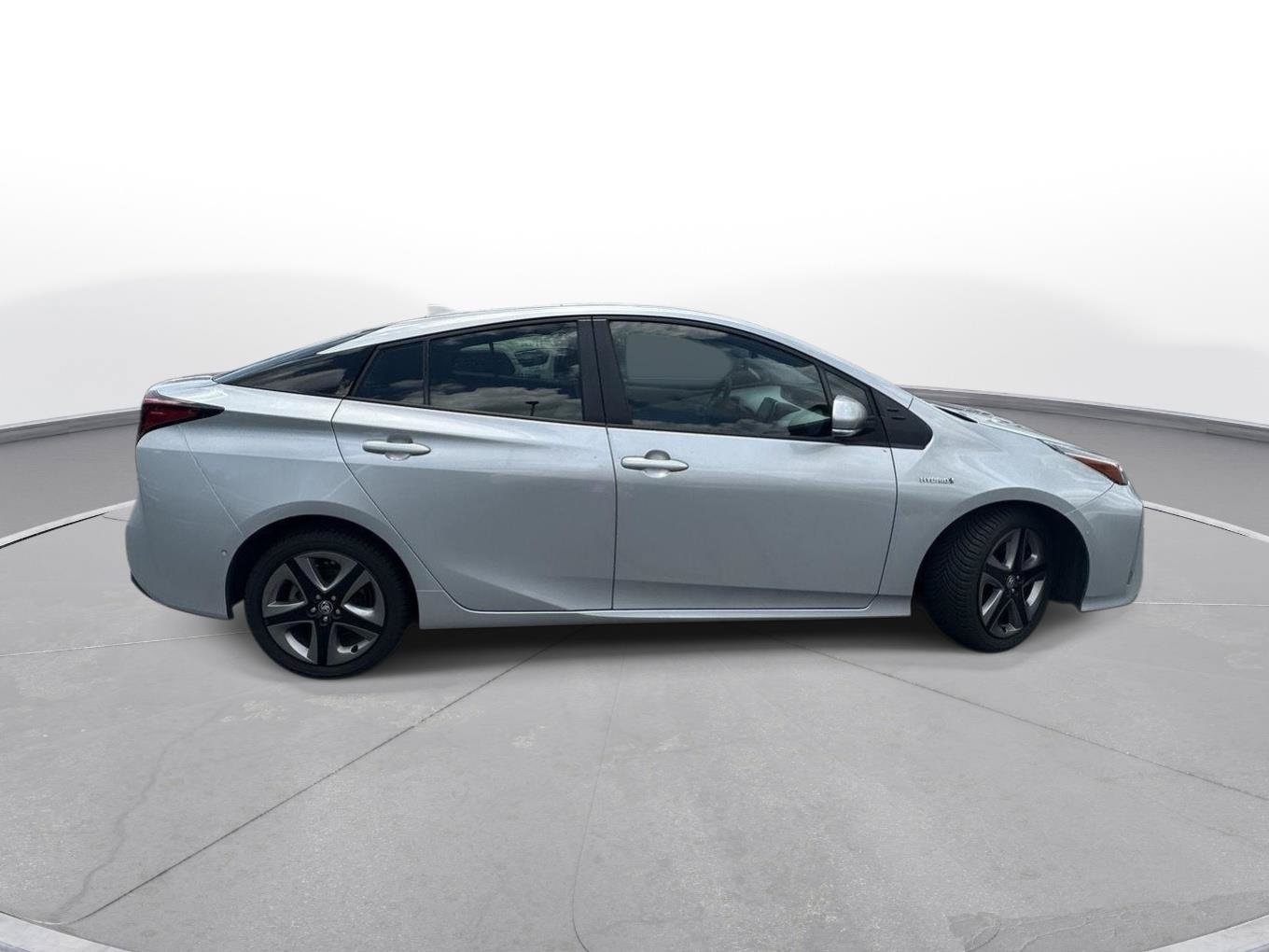 Certified 2022 Toyota Prius Limited FWD image 5
