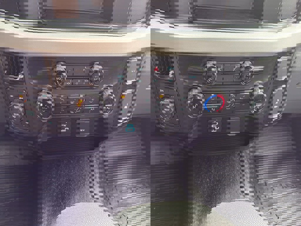 New 2026 Ford F250 XL w/ 360-Degree Camera Package image 23