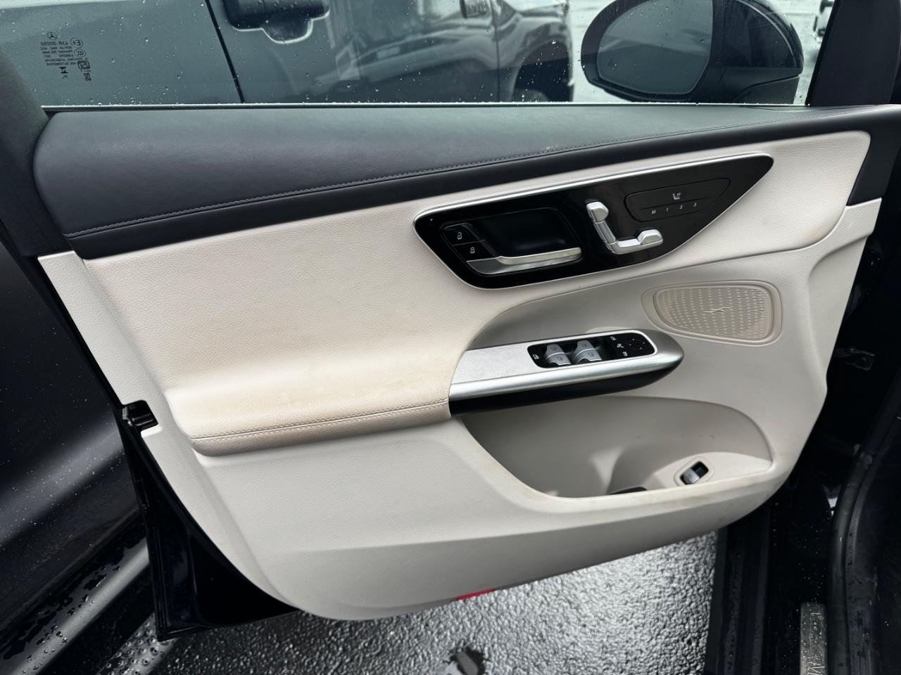 Used 2019 Mercedes-Benz GLC 300 4MATIC image 8