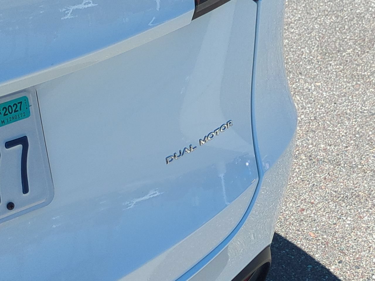 Used 2023 Tesla Model Y Long Range AWD/4WD image 31