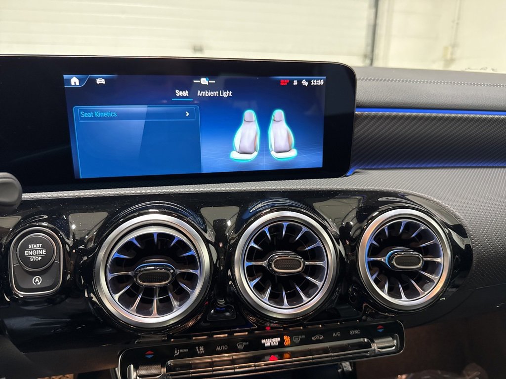 Used 2025 Mercedes-Benz CLA 250 4MATIC w/ Exclusive Package image 22