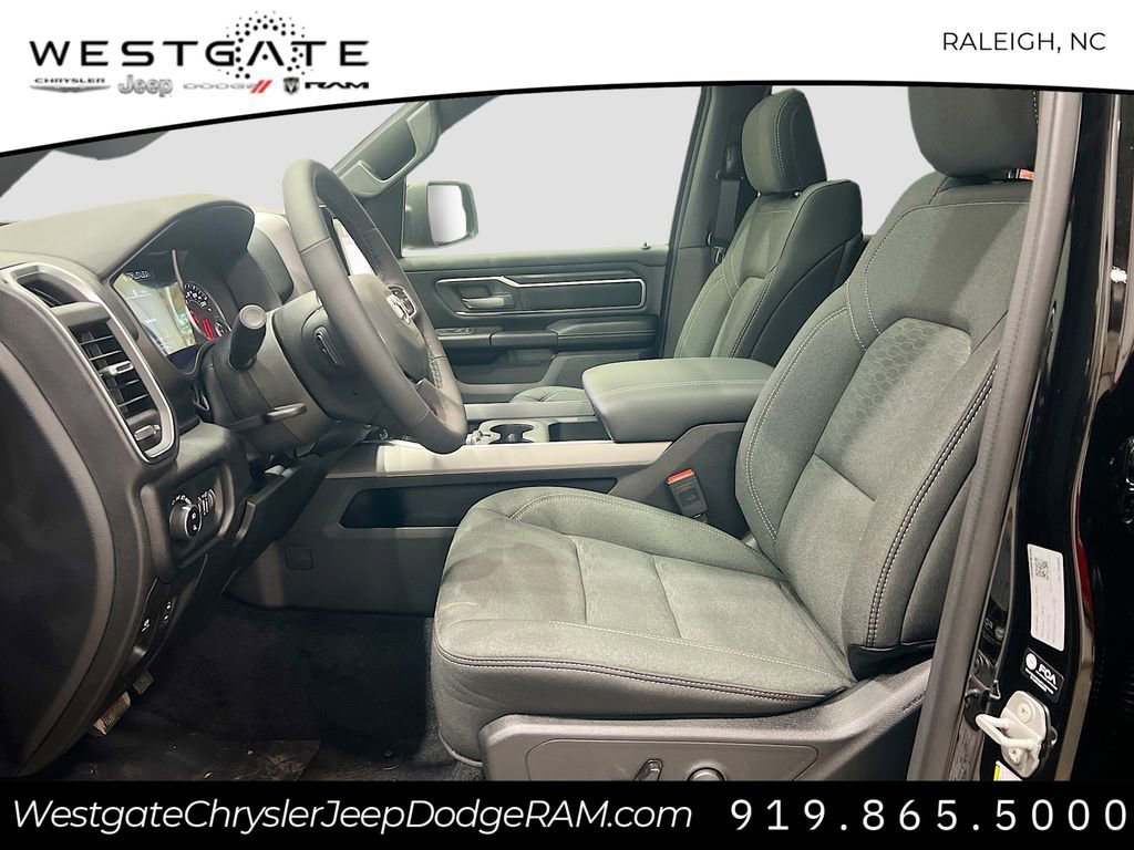 New 2026 RAM 1500 4x4 Crew Cab image 7