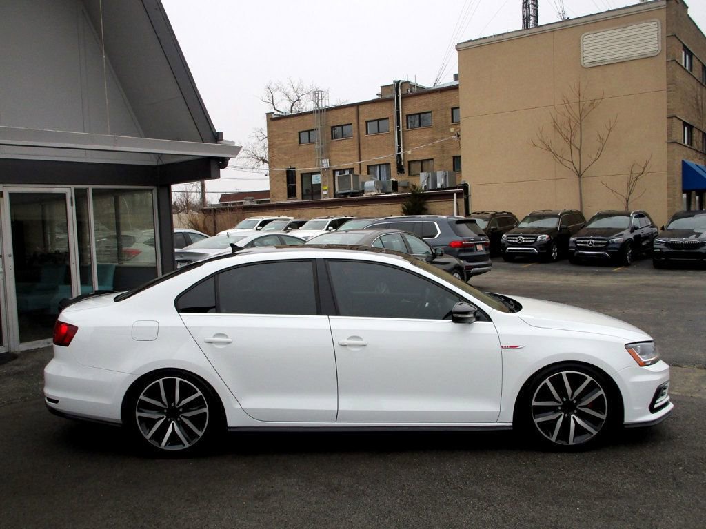 Used 2018 Volkswagen Jetta GLI image 11