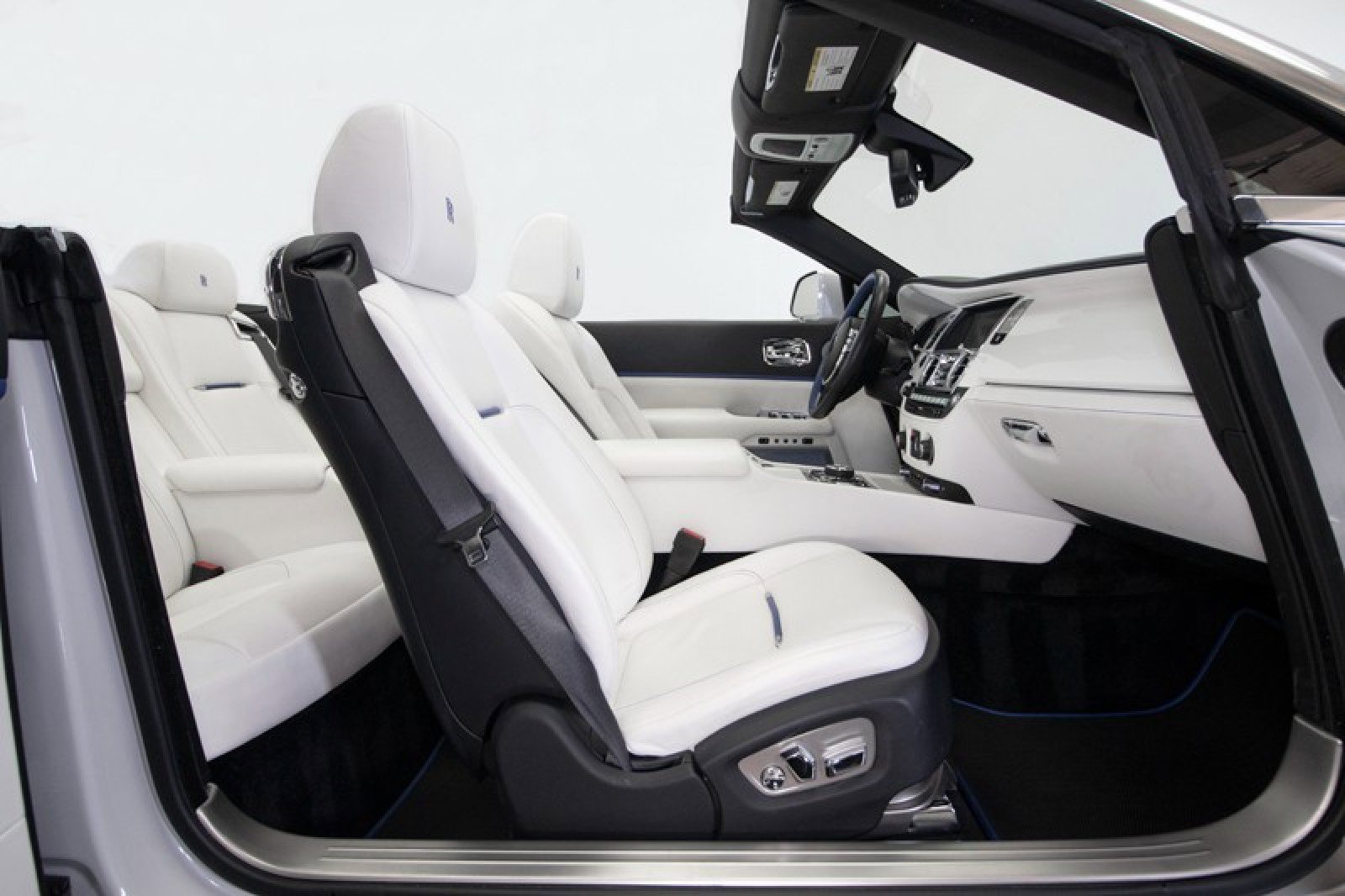 Used 2017 Rolls-Royce Dawn image 55