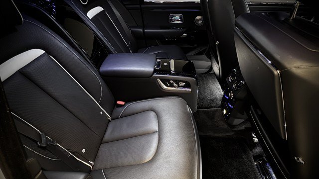Used 2020 Rolls-Royce Cullinan AWD/4WD image 26
