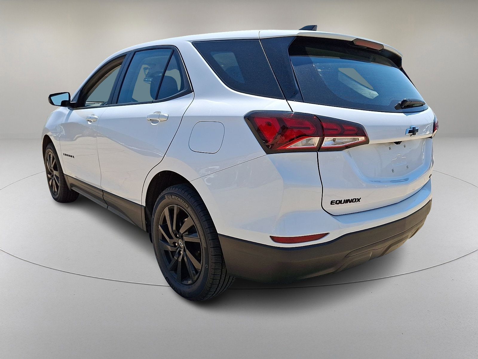 Used 2024 Chevrolet Equinox LS w/ Sport Edition AWD/4WD image 7