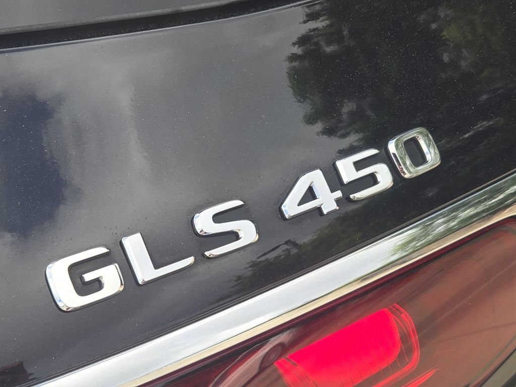 Used 2024 Mercedes-Benz GLS 450 4MATIC image 12