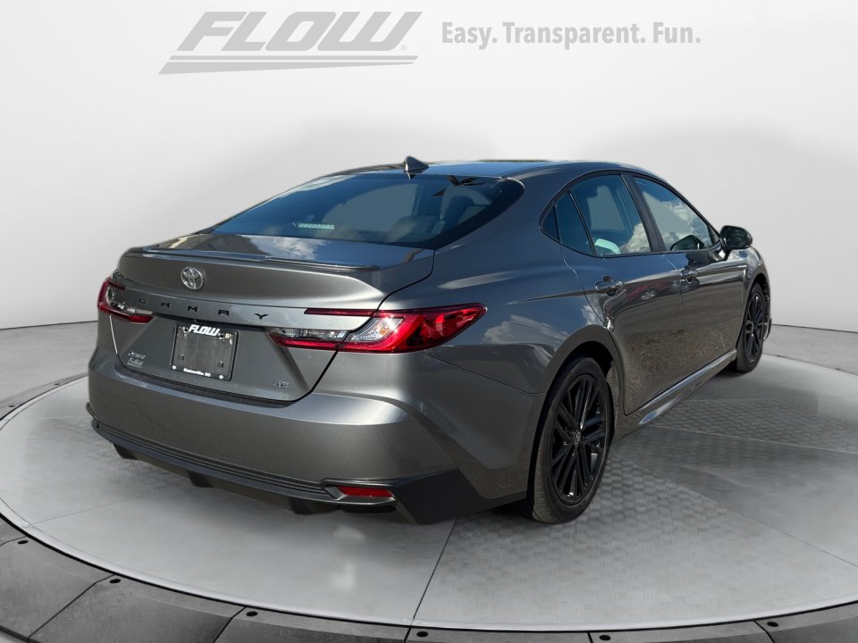 Used 2026 Toyota Camry SE FWD image 7