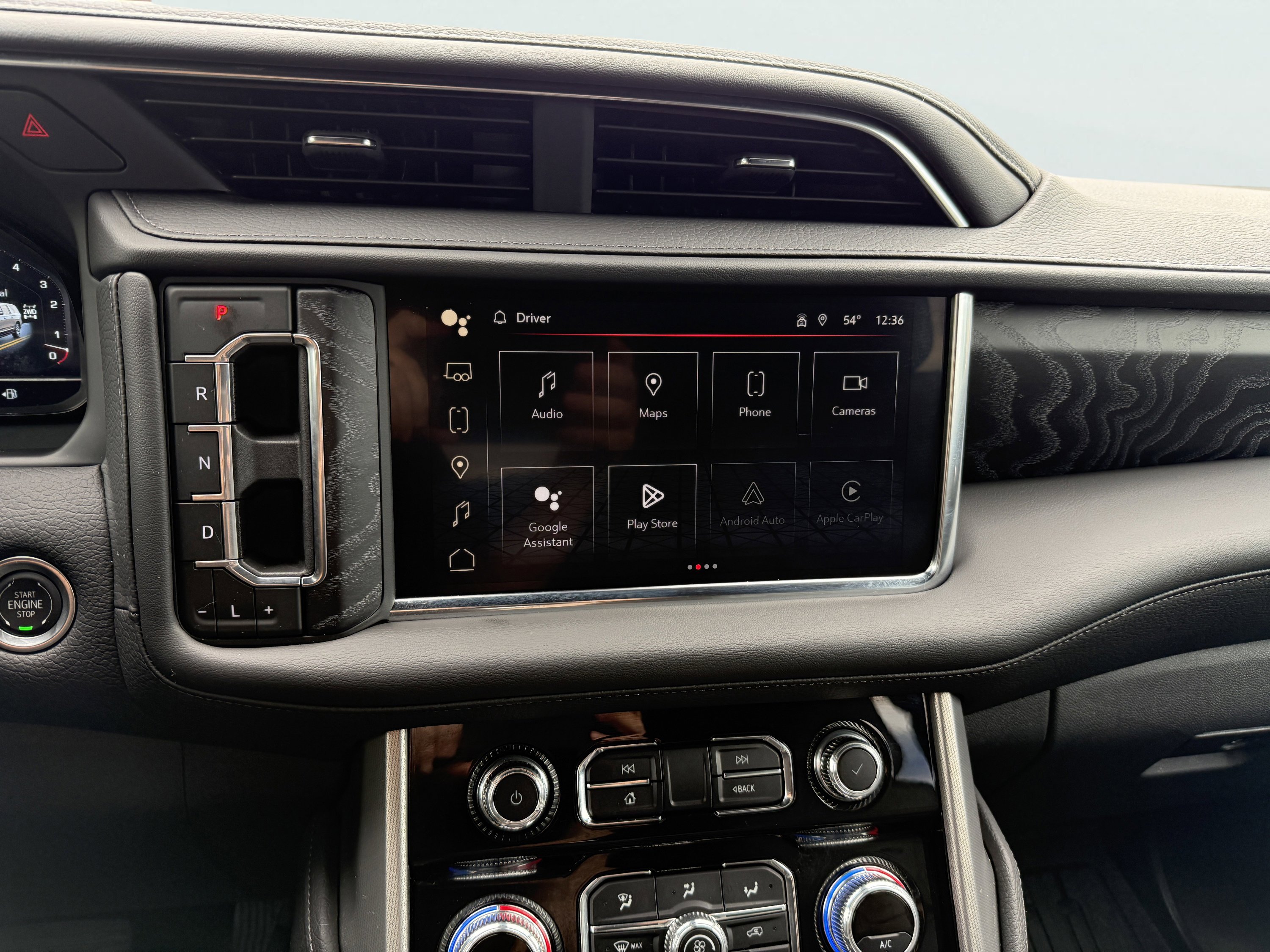 Used 2024 GMC Yukon XL Denali w/ Advanced Technology Package image 26