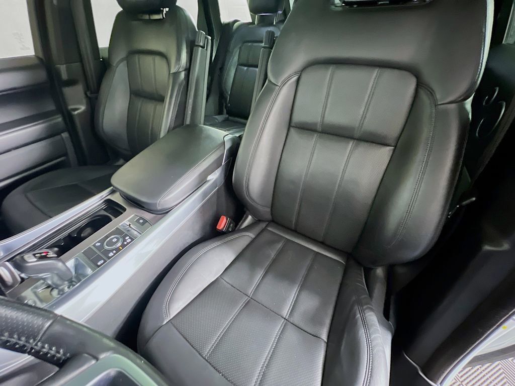 Used 2018 Land Rover Range Rover Sport HSE image 22