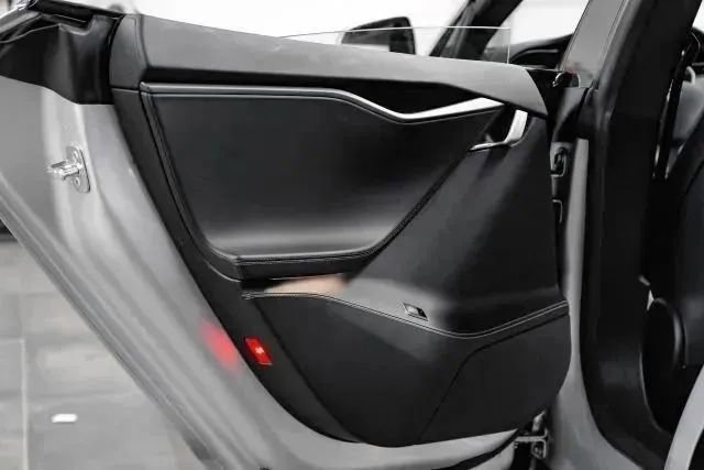 Used 2018 Tesla Model S 75D image 49