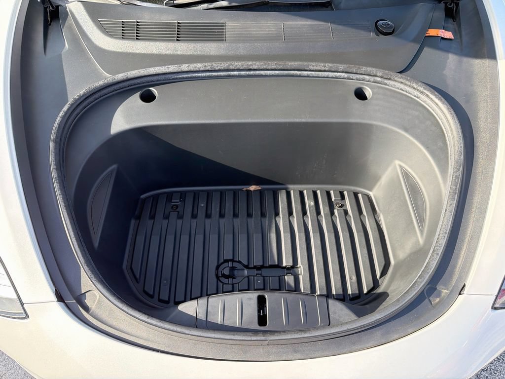 Used 2022 Tesla Model 3 Standard Range RWD image 37
