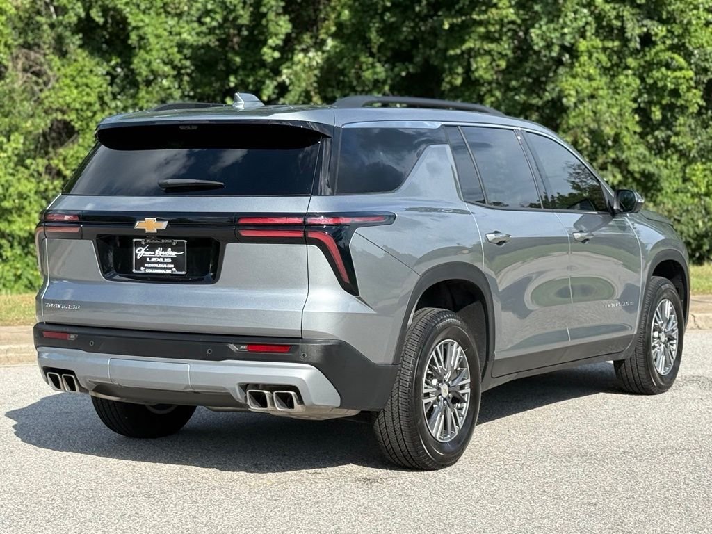 Used 2026 Chevrolet Traverse LT w/ Driver Confidence Package FWD image 13