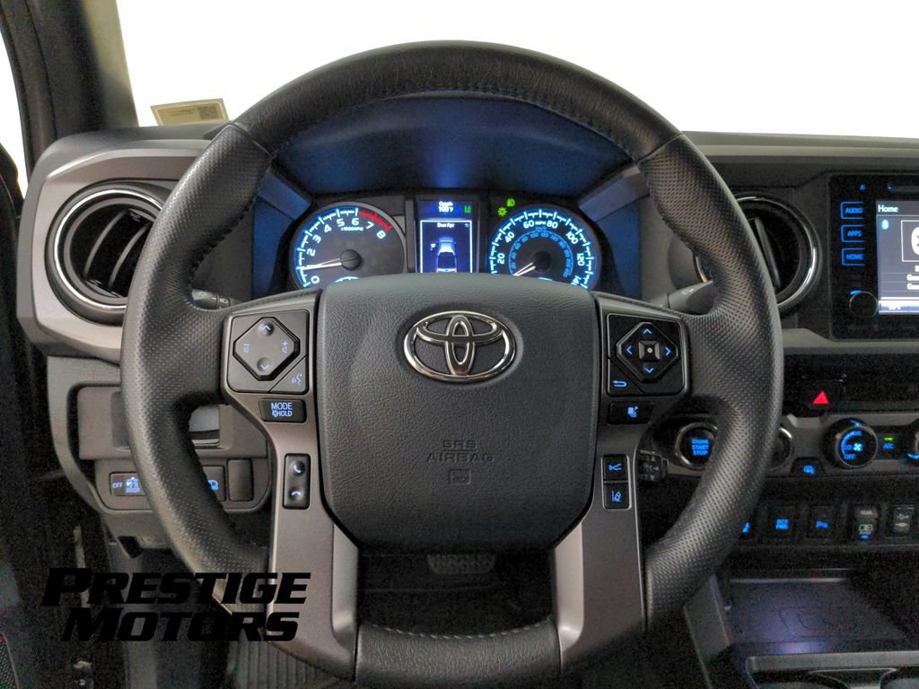 Used 2018 Toyota Tacoma TRD Off-Road w/ Technology Package AWD/4WD image 16