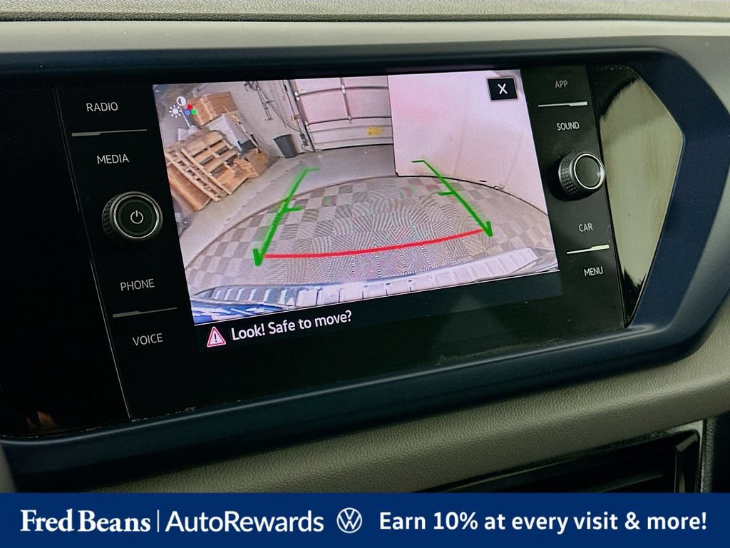 Certified 2023 Volkswagen Taos SE AWD/4WD image 17