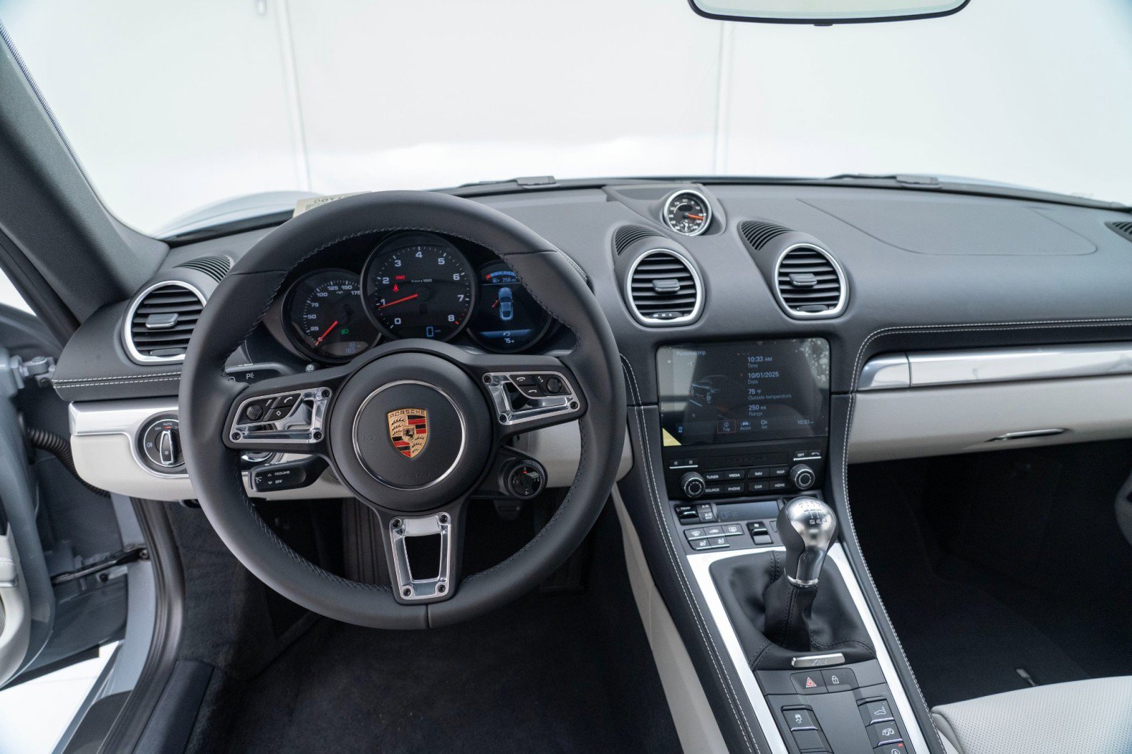 New 2025 Porsche 718 Cayman image 18