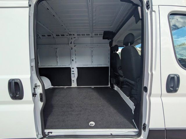 Used 2025 RAM ProMaster 2500 image 13