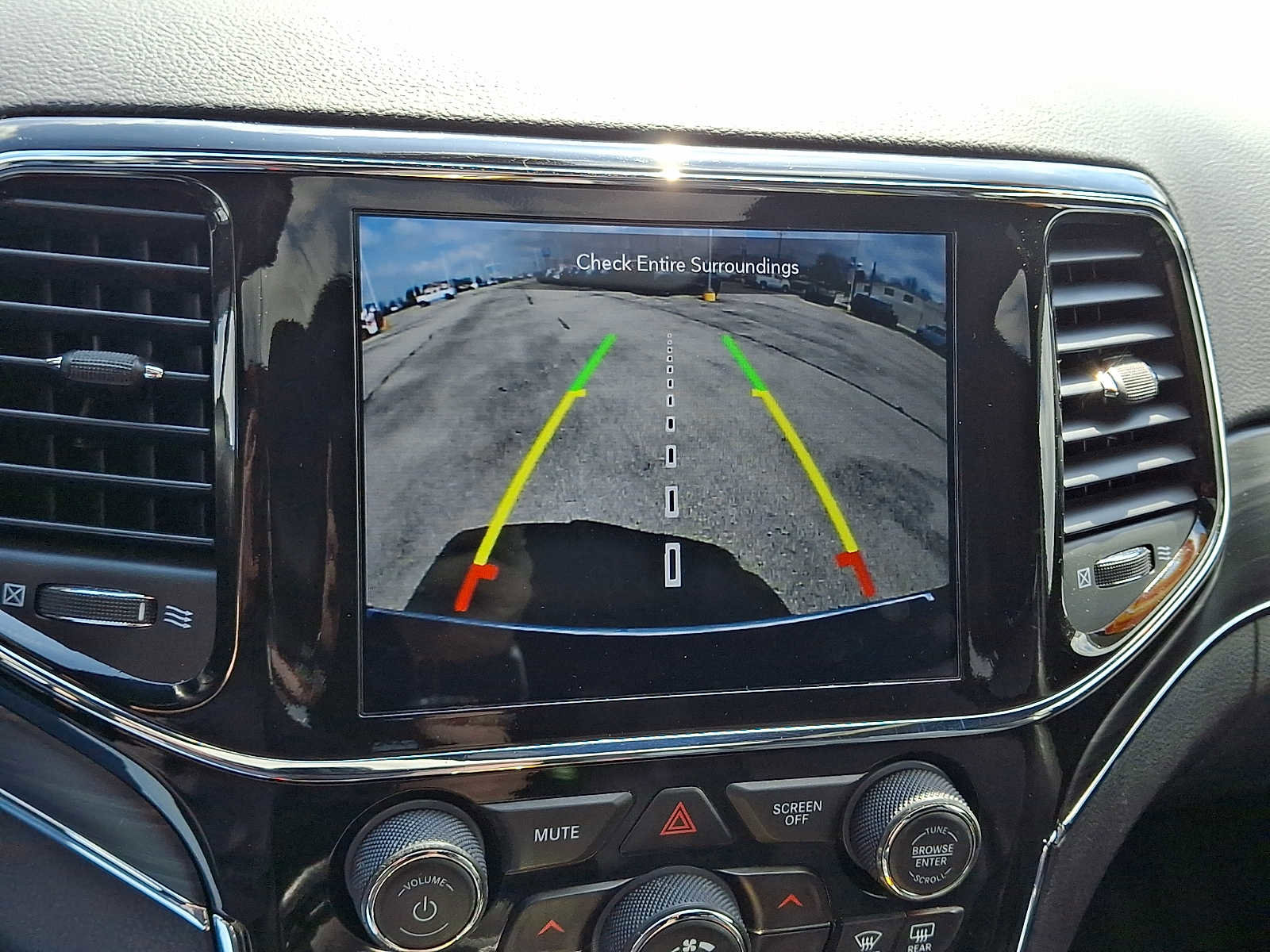 Used 2021 Jeep Grand Cherokee Limited w/ Premium Lighting Group image 21