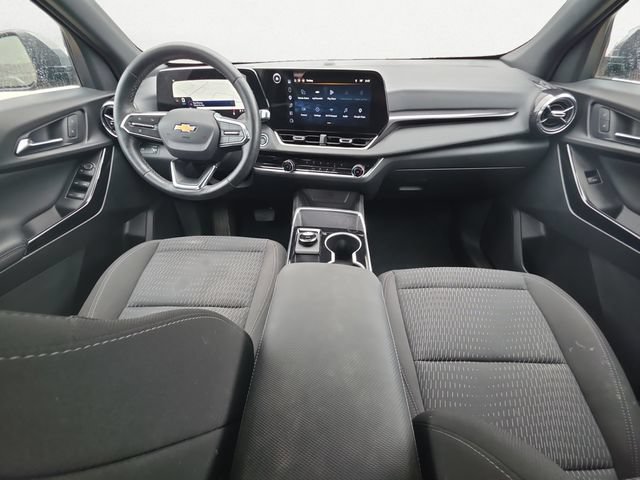 Used 2026 Chevrolet Equinox LT w/ Safety and Technology Package FWD image 10