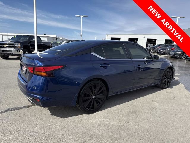 Used 2022 Nissan Altima 2.5 SR image 2