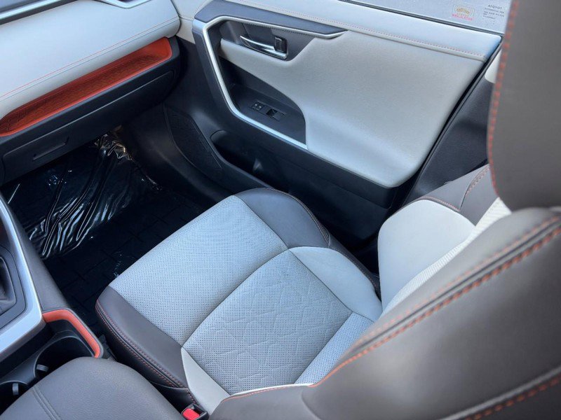 Used 2019 Toyota RAV4 Adventure image 15