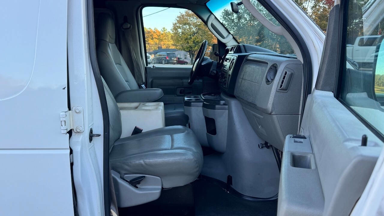 Used 2011 Ford E-250 and Econoline 250 w/ PWR Group image 10