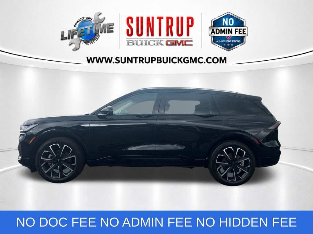 Used 2025 Lincoln Nautilus Reserve AWD/4WD image 2