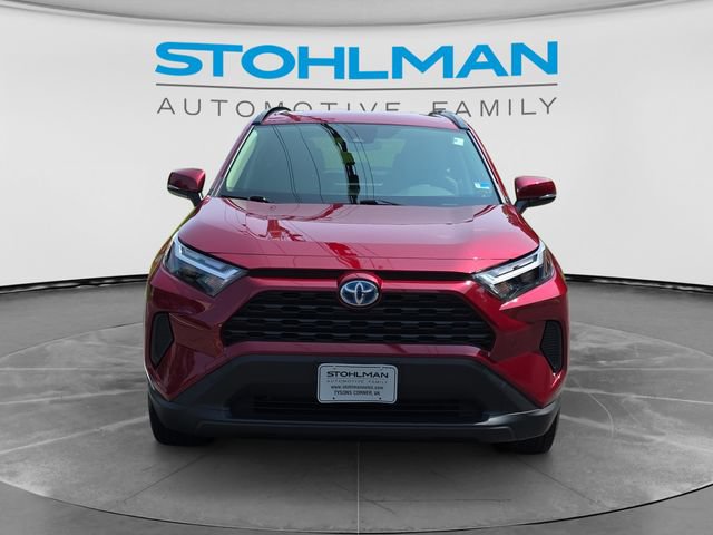 Used 2024 Toyota RAV4 XLE AWD/4WD image 2