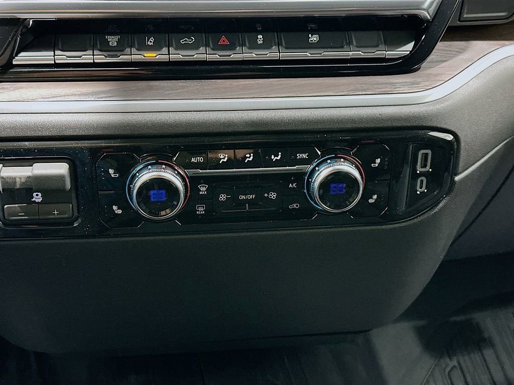 New 2026 GMC Sierra 3500 SLT image 16