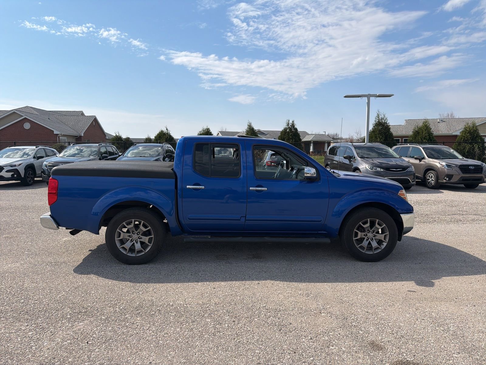 Used 2015 Nissan Frontier SL w/ Moonroof Package image 13